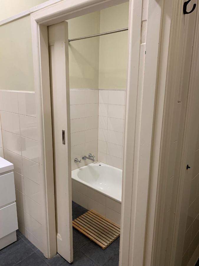 Central Club Hotel Мелбърн Екстериор снимка